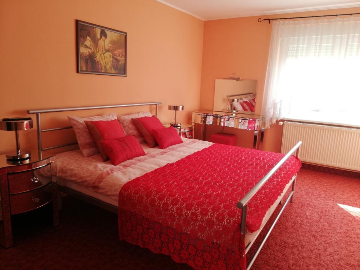 Luxury Brasov Leilighet Eksteriør bilde