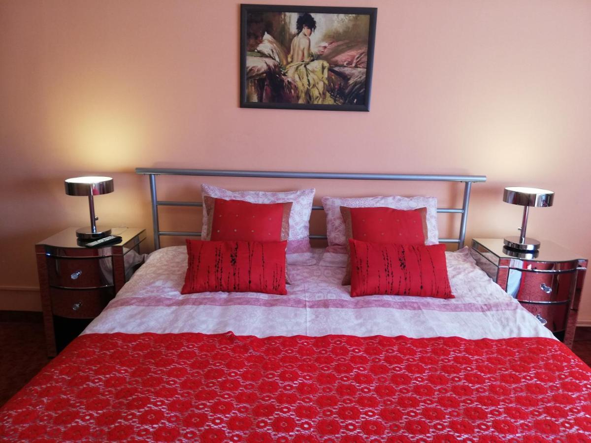 Luxury Brasov Leilighet Eksteriør bilde