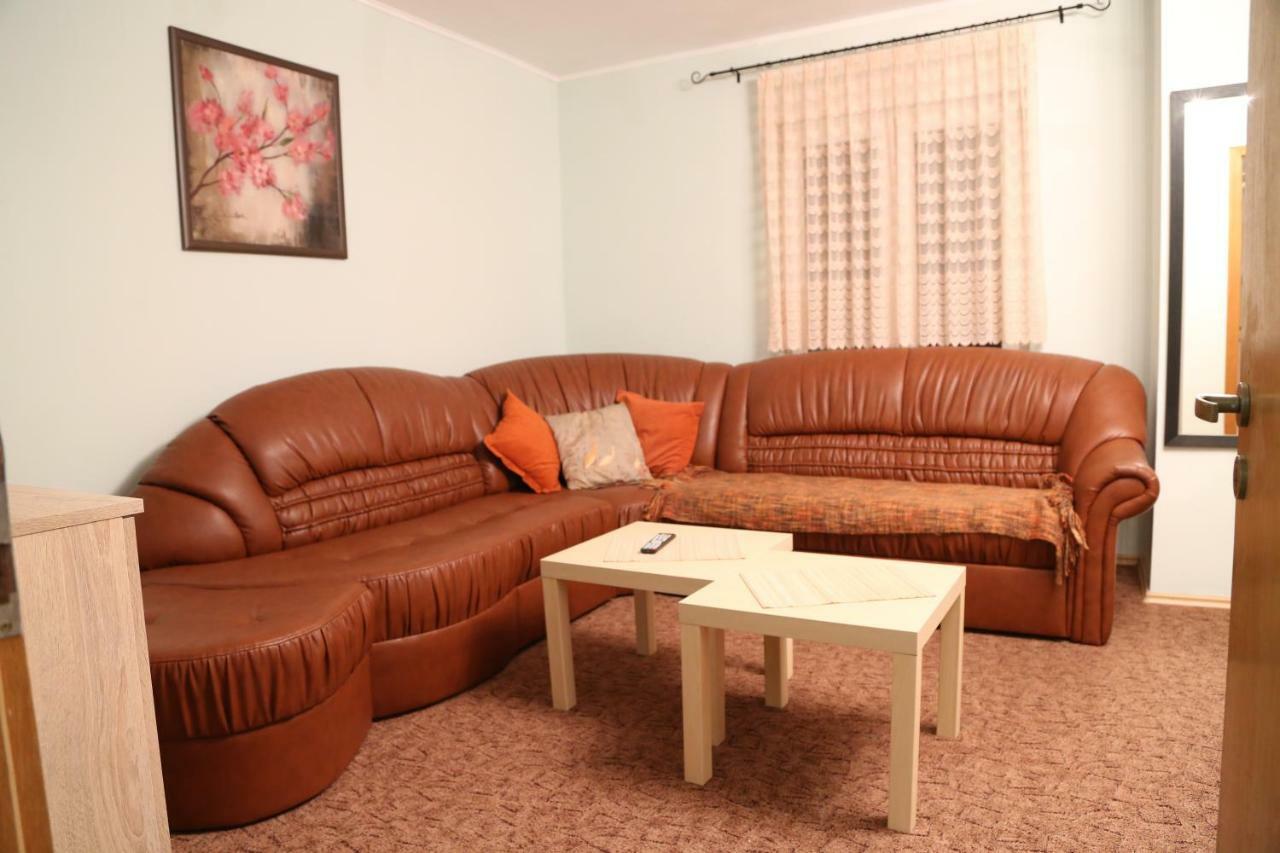 Luxury Brasov Leilighet Eksteriør bilde