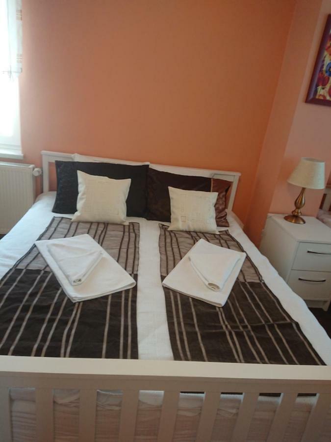 Luxury Brasov Leilighet Eksteriør bilde