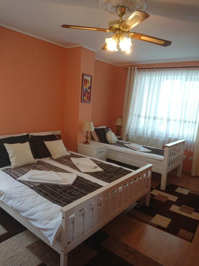 Luxury Brasov Leilighet Eksteriør bilde
