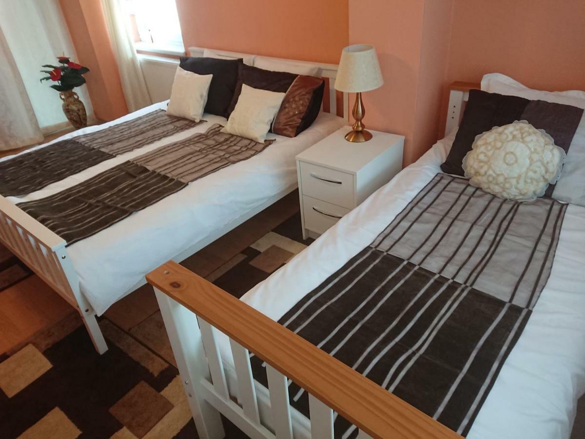 Luxury Brasov Leilighet Eksteriør bilde